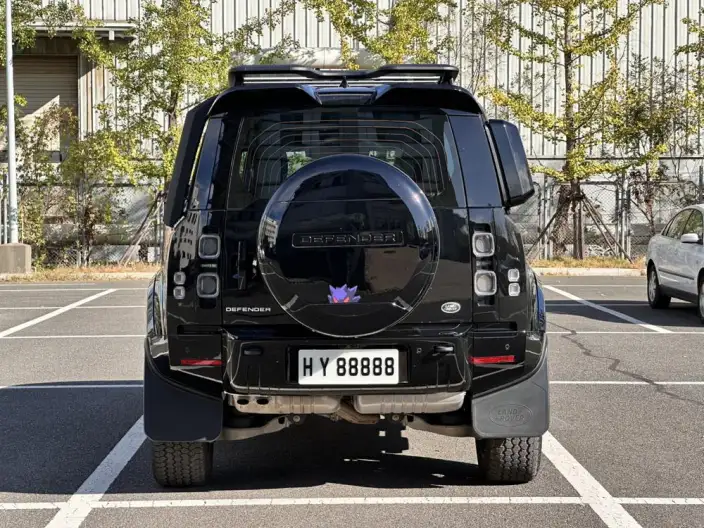 Land Rover Defender 2023 Model 3.0T Automatic 4WD 5 seat Parallel Imported – фото 5