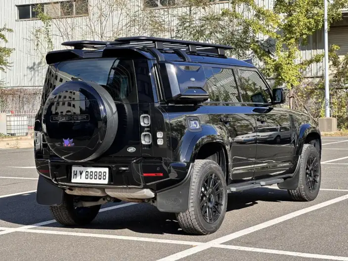 Land Rover Defender 2023 Model 3.0T Automatic 4WD 5 seat Parallel Imported – фото 6