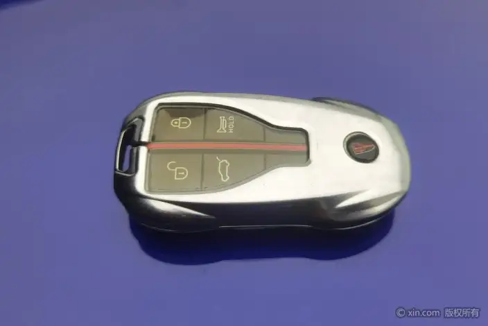 Hongqi HS5 2022 Model Facelift 2.0T Smart Flag Enjoy Edition – фото 6