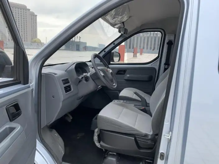 Wuling Yangguang 2024 Model 300km Comfort Model Passenger car Edition 75kW – фото 9