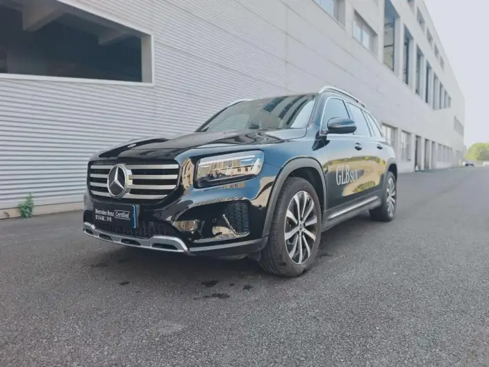 Mercedes-Benz GLB 2025 Model GLB 220 Fashion Model – фото 1