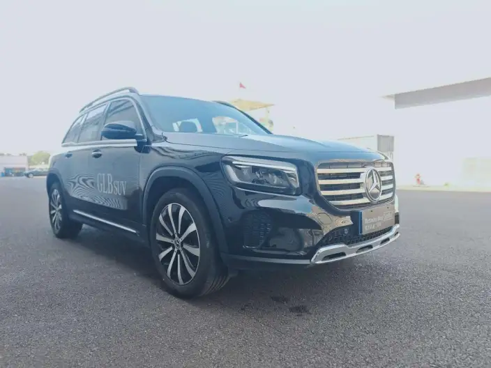 Mercedes-Benz GLB 2025 Model GLB 220 Fashion Model – фото 3