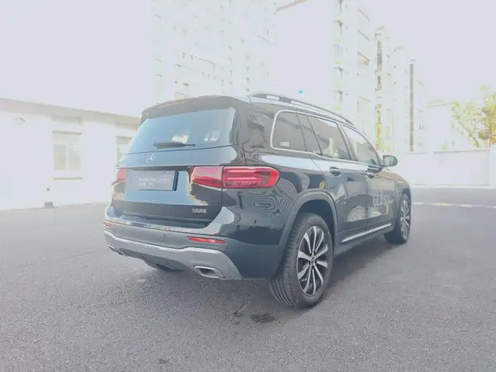 Mercedes-Benz GLB 2025 Model GLB 220 Fashion Model – фото 7