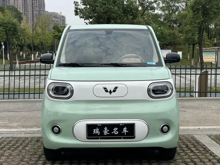 Wuling Hongguang MINIEV 2024 Model 215km Youth Edition Lithium Iron Phosphate