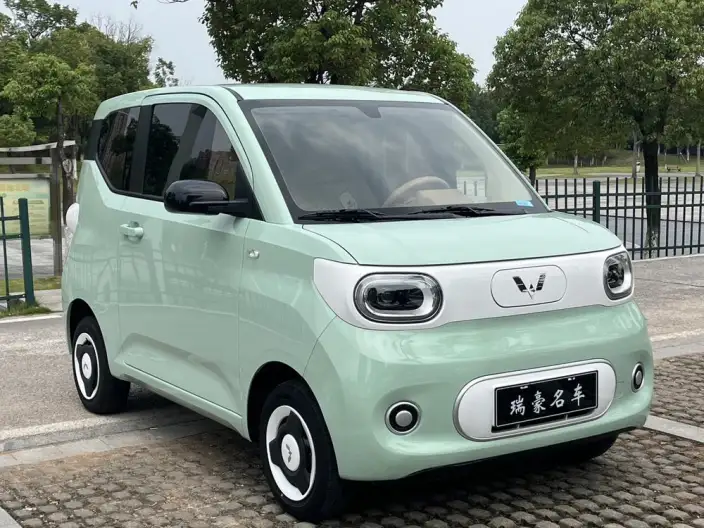Wuling Hongguang MINIEV 2024 Model 215km Youth Edition Lithium Iron Phosphate