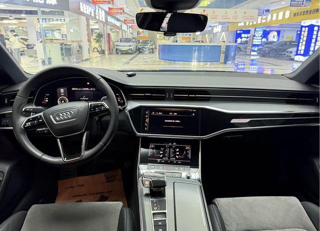 Audi A6L PHEV Модель 2020 года 55 TFSIe quattro – фото 5