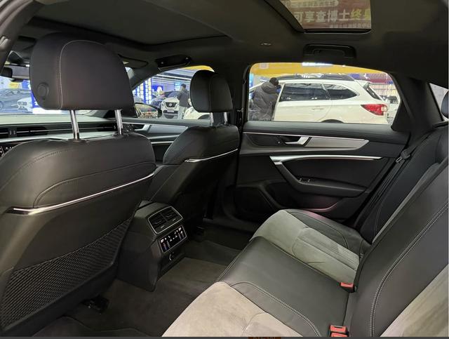 Audi A6L PHEV Модель 2020 года 55 TFSIe quattro – фото 6