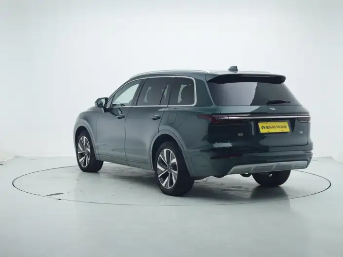 Li Auto ONE 2021 Model Extended Range 6 seat Edition – фото 5