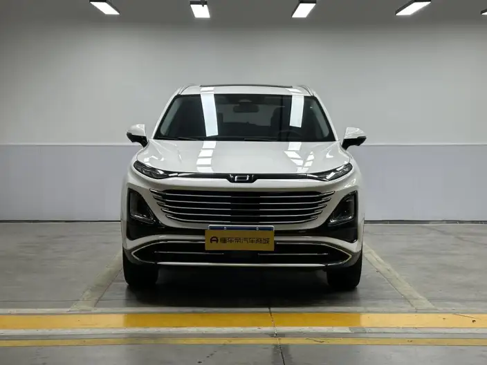 Bestune T90 2023 Model 1.5T Automatic Luxury Model – фото 2
