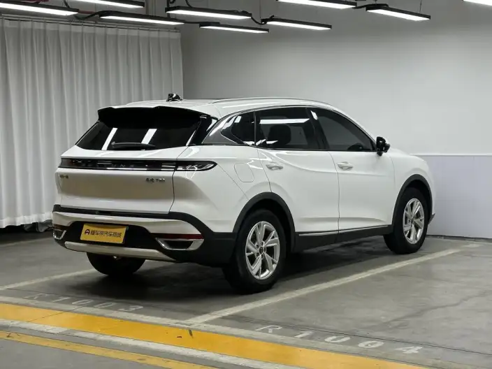 Bestune T90 2023 Model 1.5T Automatic Luxury Model – фото 7