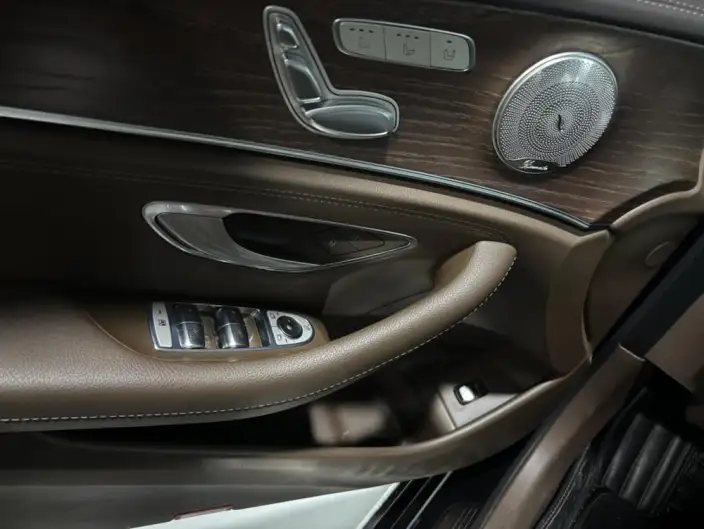Mercedes-Benz E-Class 2022 Model Facelift E 300 L Fashion Model sedan – фото 10