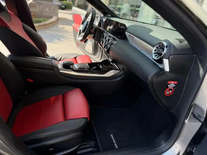 Mercedes-Benz CLA AMG 2023 Model AMG CLA 35 4MATIC – фото 8