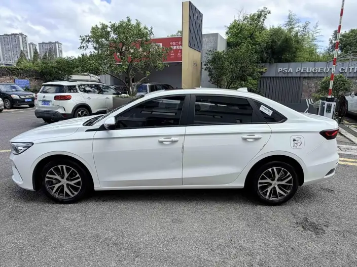 Geely Emgrand 2022 Model No. 4 Gen 1.5L CVT Elite Model