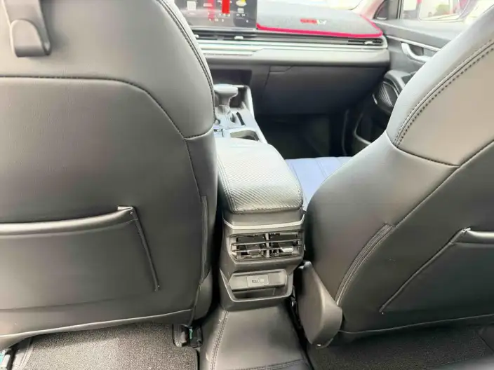 Geely Emgrand 2022 Model No. 4 Gen 1.5L CVT Elite Model – фото 6