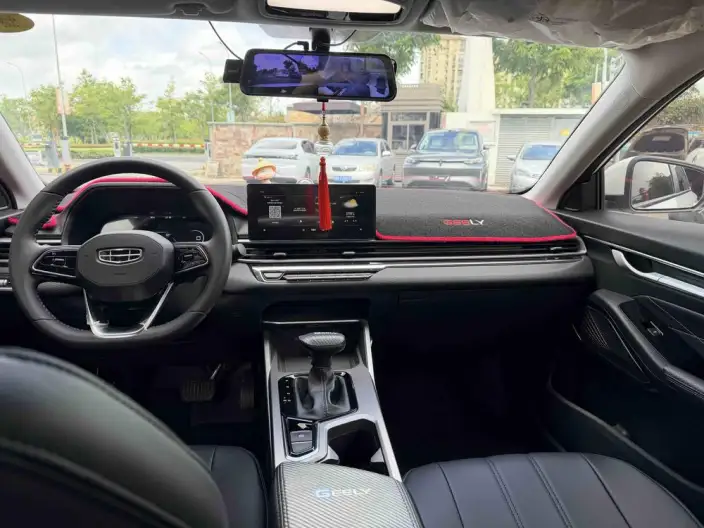 Geely Emgrand 2022 Model No. 4 Gen 1.5L CVT Elite Model – фото 9