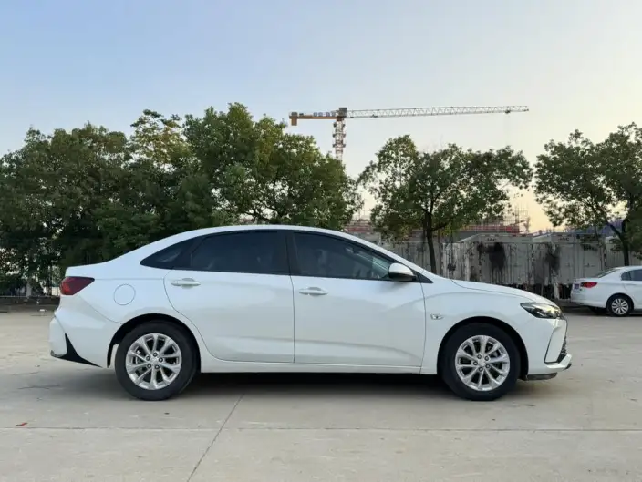 Chevrolet Corolla 2024 Model 1.5L DCT Yuexiang Edition – фото 8