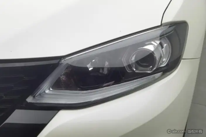 Nissan Tiida 2021 Model 1.6L CVT Zhixing Edition – фото 8