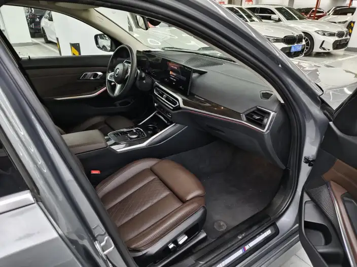 BMW 3 Series 2023 Model 325Li M Sports Set – фото 7