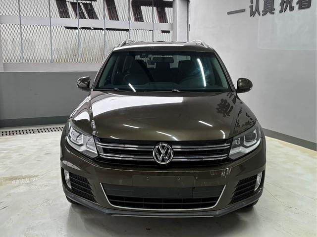 Volkswagen Tiguan 2013 1.8TSI Automatic 4WD Luxury – фото 2
