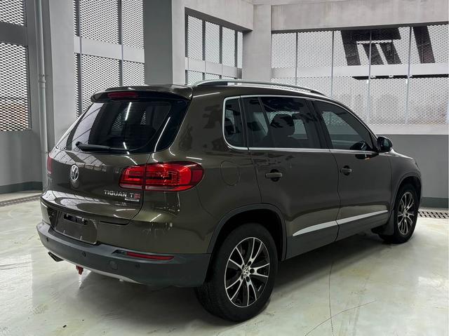 Volkswagen Tiguan 2013 1.8TSI Automatic 4WD Luxury – фото 7