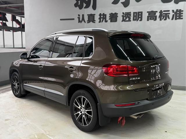 Volkswagen Tiguan 2013 1.8TSI Automatic 4WD Luxury – фото 9