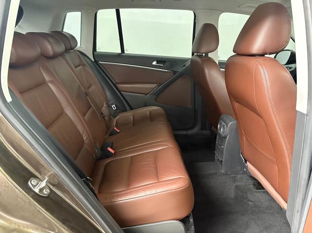 Volkswagen Tiguan 2013 1.8TSI Automatic 4WD Luxury – фото 13