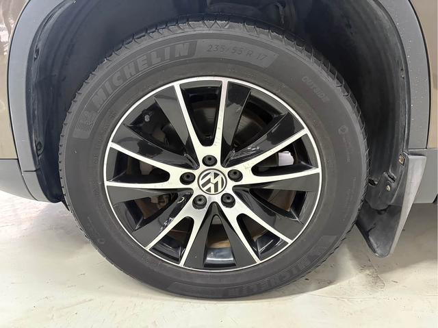 Volkswagen Tiguan 2013 1.8TSI Automatic 4WD Luxury – фото 16