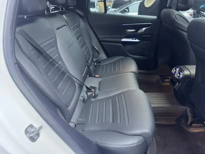 Mercedes-Benz GLC 2025 Model GLC 300 L 4MATIC Dynamic Model 5 seat – фото 7