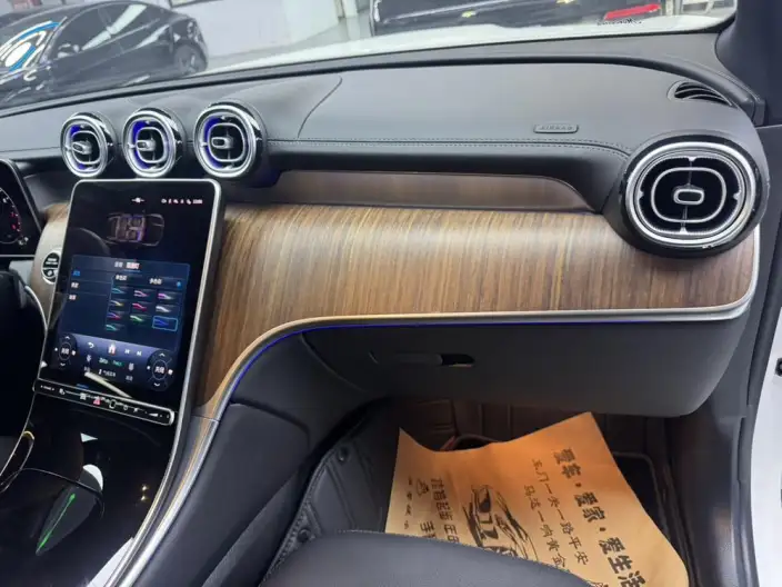 Mercedes-Benz GLC 2025 Model GLC 300 L 4MATIC Dynamic Model 5 seat – фото 10