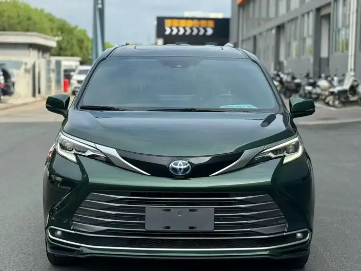 Toyota Sienna 2021 Model 2.5L Hybrid Supreme Edition