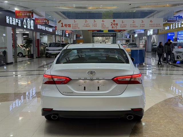 Toyota Camry 2023 2.0GVP Lead Edition – фото 6