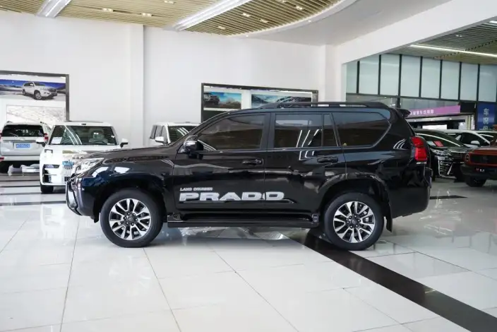 Prado import0 2022 Model 2.8T Automatic 4WD 7 seat Parallel Imported