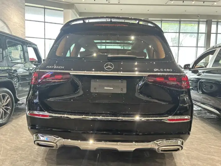 Mercedes-Benz GLS 2026 Model GLS 450 4MATIC Dynamic Model