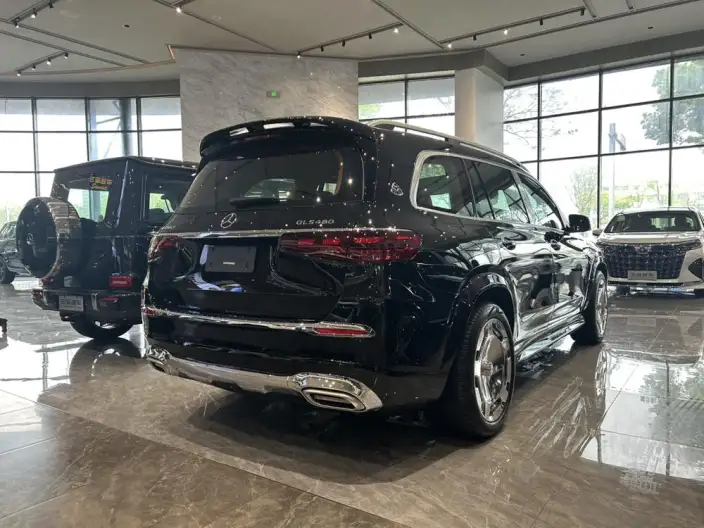 Mercedes-Benz GLS 2026 Model GLS 450 4MATIC Dynamic Model – фото 5
