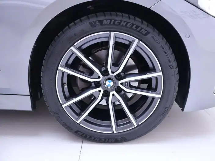 BMW 3 Series 2023 Model 325Li M Sports Set – фото 6