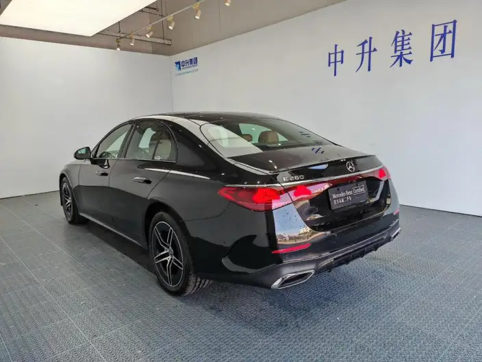 Mercedes-Benz E-Class Imported 2025 Model E 260 Sports Edition – фото 5