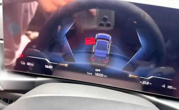 BMW i3 2023 Model eDrive35L – фото 9