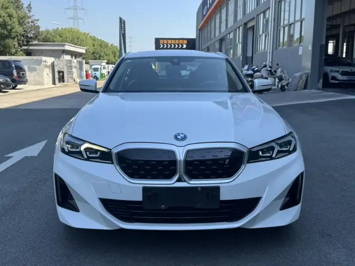 BMW i3 2022 Model eDrive35L