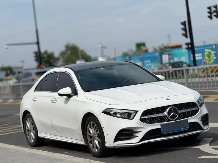 Mercedes-Benz A-class 2022 Model A 200 L Sports sedan Dynamic Edition