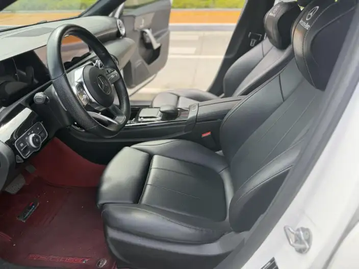 Mercedes-Benz A-class 2022 Model A 200 L Sports sedan Dynamic Edition – фото 8