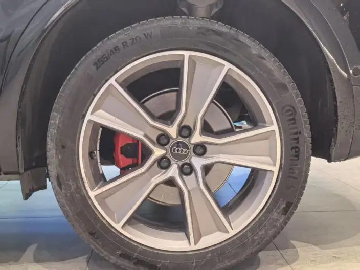 Audi Q5L 2023 Model 45T Luxury Dynamic Model – фото 5