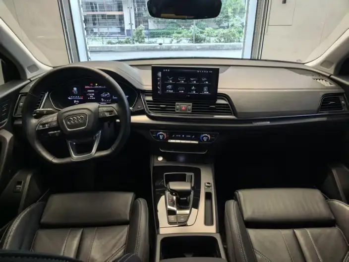 Audi Q5L 2023 Model 45T Luxury Dynamic Model – фото 10