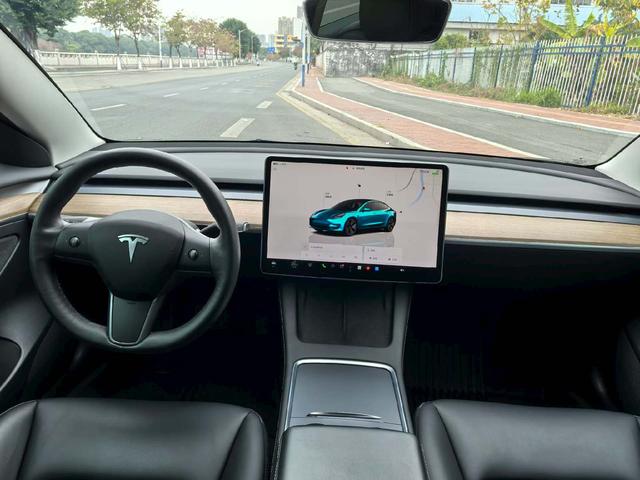 Tesla Model 3 2022 RWD – фото 7