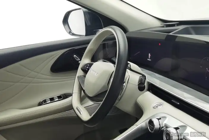 EXEED Yaoguang 2023 Model 400T 4WD Luxury Edition – фото 10