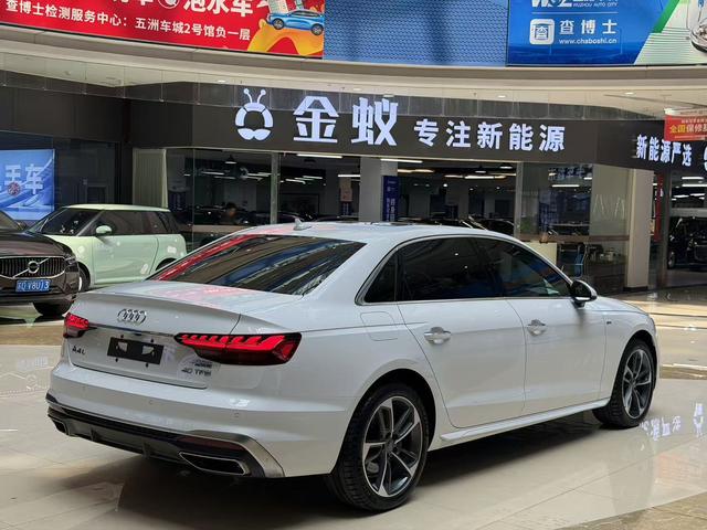 Audi A4L 2021 40 TFSI Life Enjoyment – фото 6