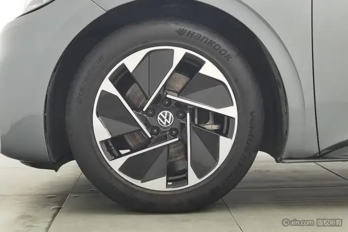 Volkswagen ID.3 2023 Model L Class Model Pure Smart Edition – фото 8