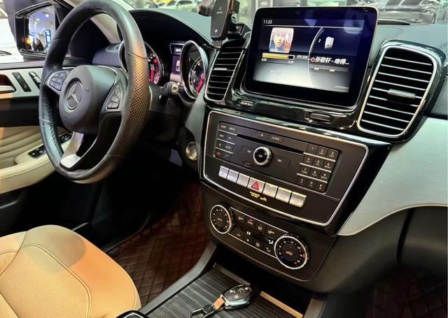 Mercedes-Benz GLE Coupe 2015 GLE 320 4MATIC Coupe SUV – фото 12
