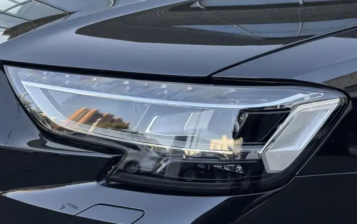 Audi A8 2025 Model A8L 45 TFSI quattro Luxury Model – фото 6