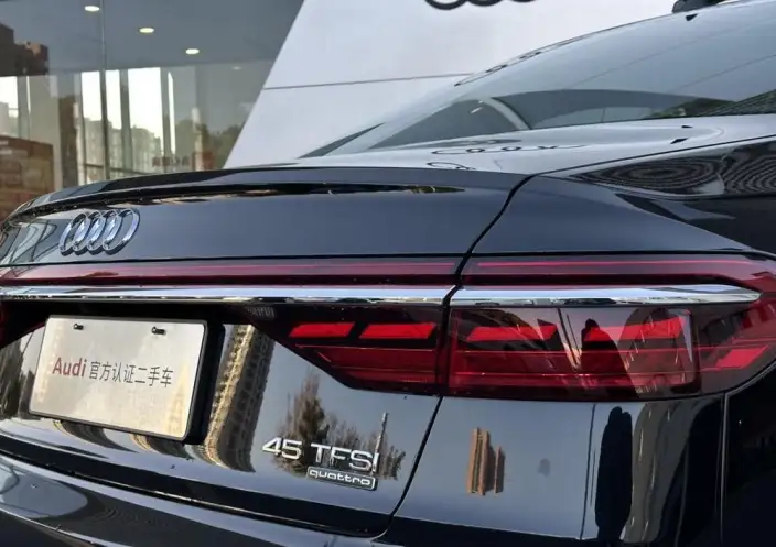 Audi A8 2025 Model A8L 45 TFSI quattro Luxury Model – фото 9