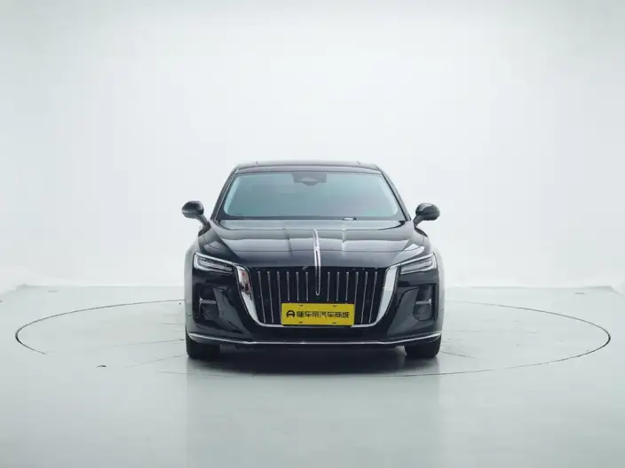 Hongqi H5 2025 Model 2.0T Automatic Flag Enjoy Edition